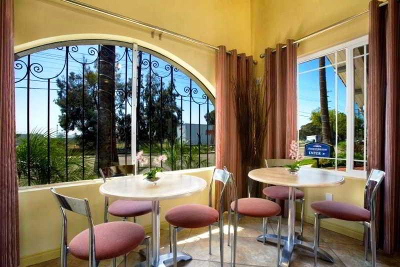 Howard Johnson By Wyndham National City/San Diego South Restaurante foto